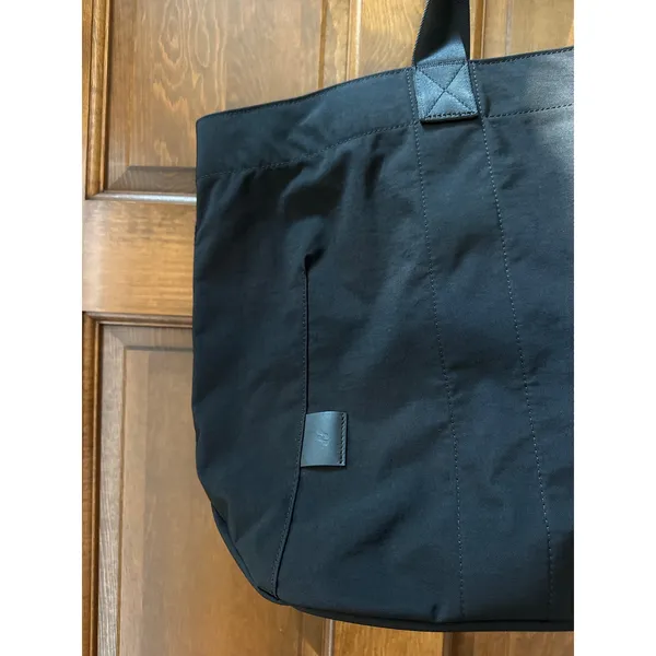 LOJEL Niru City Tote in Black - Image 6