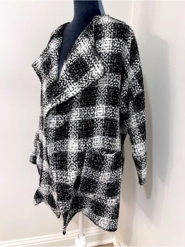 Jealous Tomato Black & White Plaid Open Front Overcoat / Coatigan - Size Small - Image 3