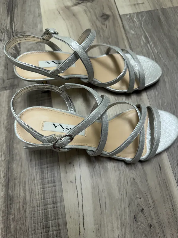Nina New York strappy sparkle silver heels - size 9 - Image 2