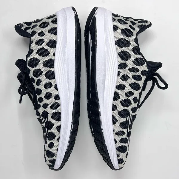 Athletic Works Women's Soft Running Athletic Sneaker 6.5 Black White - Image 4