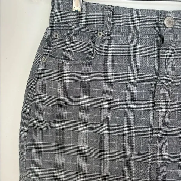 American Eagle Hi Rise Mini Skirt Size 12 Glen Plaid Grey - Image 6