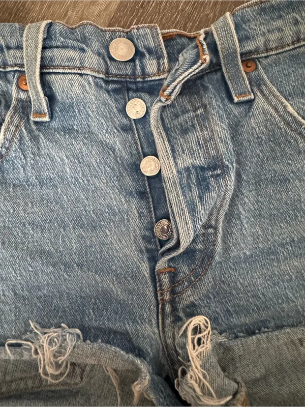 Levi's 501 Original Distressed Cutoff Denim Shorts Medium Wash W23 - Image 3