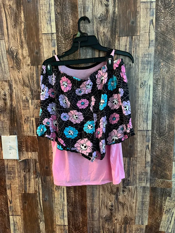 Disney NWT Nightmare Before Christmas Women's Tank Top and Shorts Pajama Set, 2-Piece, Size XL - Image 4
