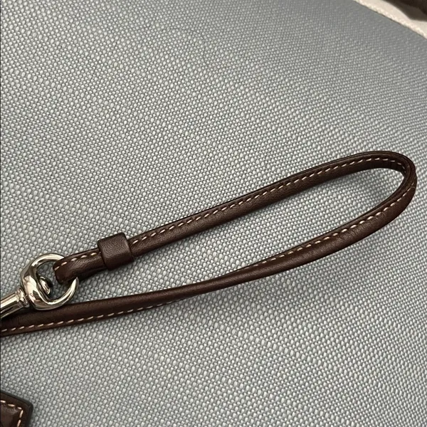 Coach Dark Brown Leather Wristlet used good condition - Image 6