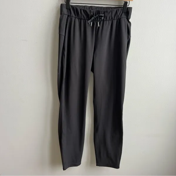 Lululemon On The Fly Pant 7/8 Ankle Black Size 4 - Image 6