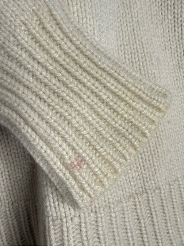 Theory Ivory 100% Cashmere V-Neck Sweater Size P Petite Flawed - Image 7