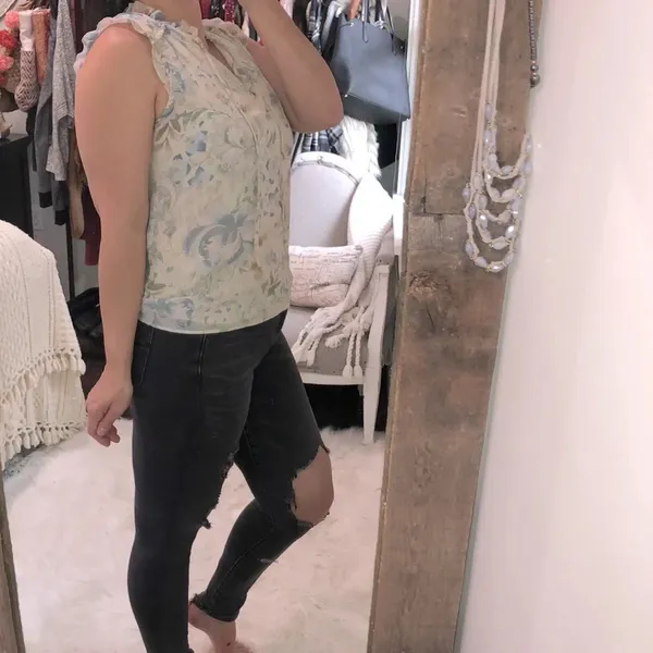 Rose + Olive size small floral sleeveless top - Image 2