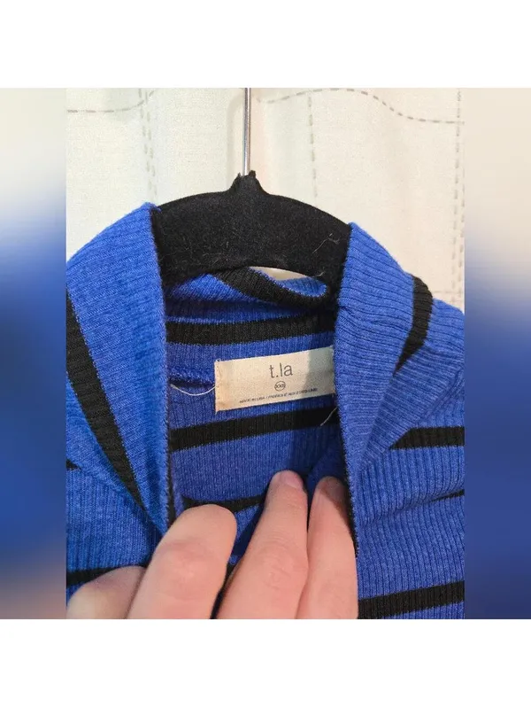 T.La Striped Ruffle Sleeve Top - Image 7
