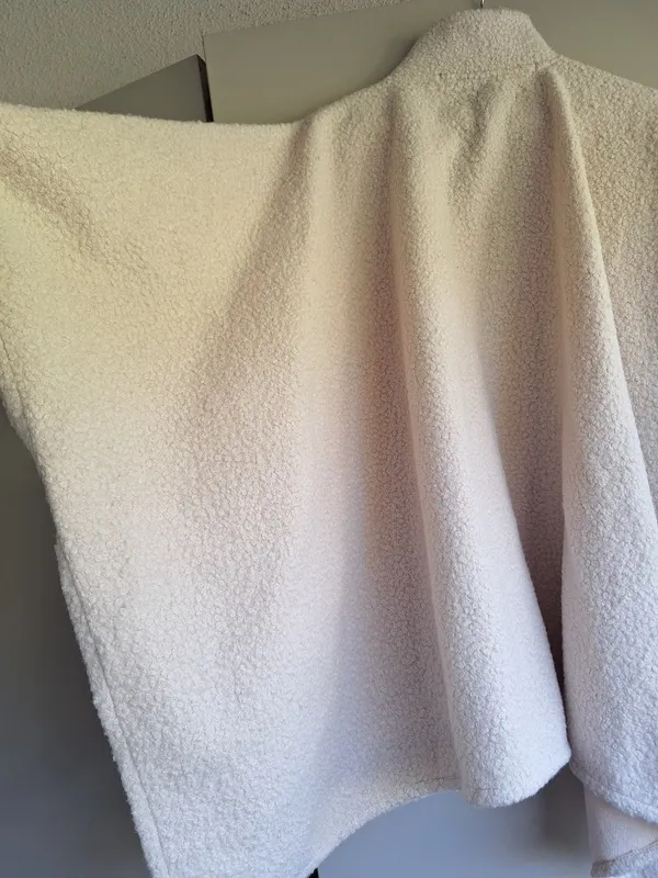 NWT MARC NEW YORK Andrew Marc Cozy Sherpa Fleece Toggle Poncho Cape Jacket Cream - Image 6