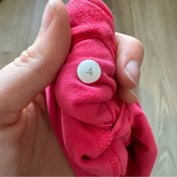 Lululemon Pink Cropped Leggings - Image 7