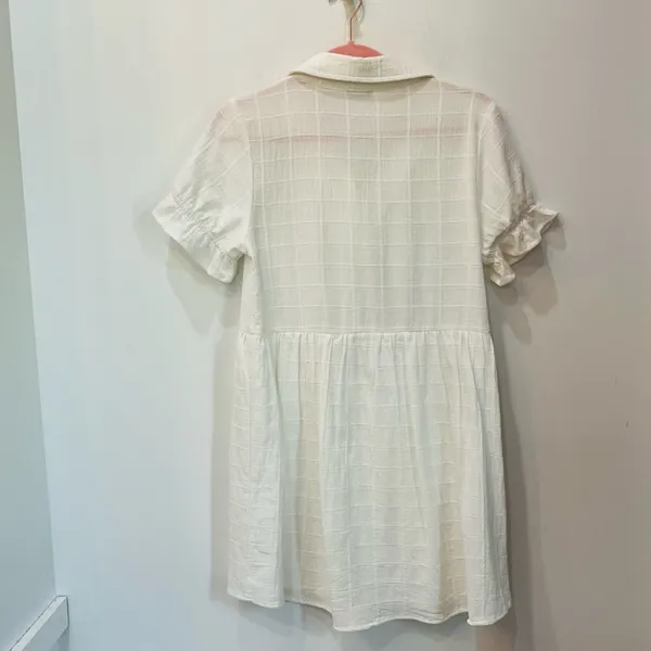 Very J white collard button up dress size small - Image 3