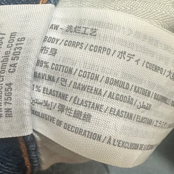 ABERCROMBIE & FITCH | The Mom High Rise Button Fly Distressed‎ Jeans, Size 29/8 - Image 5