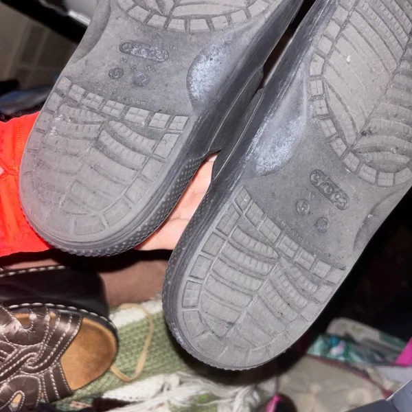 Crocs Unisex Baya Two-Strap Slide Sandals, Black Womens Size 7 - Image 5
