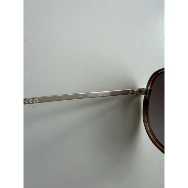Quay All In Mini Aviator Sunglasses Gold Tortoise Brown Fade Beach Resort - Image 4