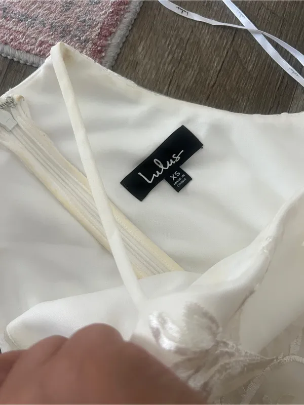 Lulus White In The Moment Floral Embroidered Mini Dress xs - Image 7