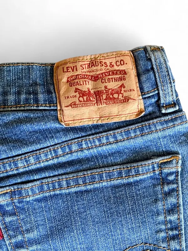 Levi’s 518 Superlow Bootcut Low Rise Jeans - Image 5