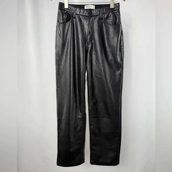Abercrombie & Fitch The 90's‎ Relaxed Ultra High Rise Faux Leather Pants 4 Short - Image 3