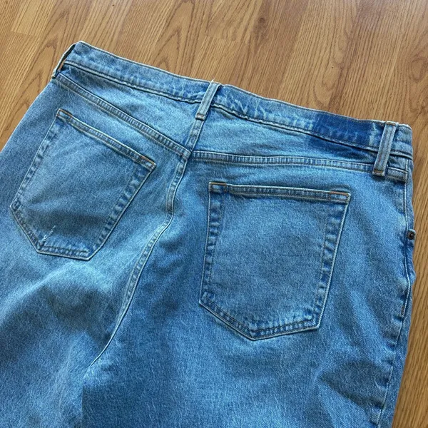 Abercrombie & Fitch Curve Love Ultra High Rise 90s Straight Jean Size 34 - Image 8