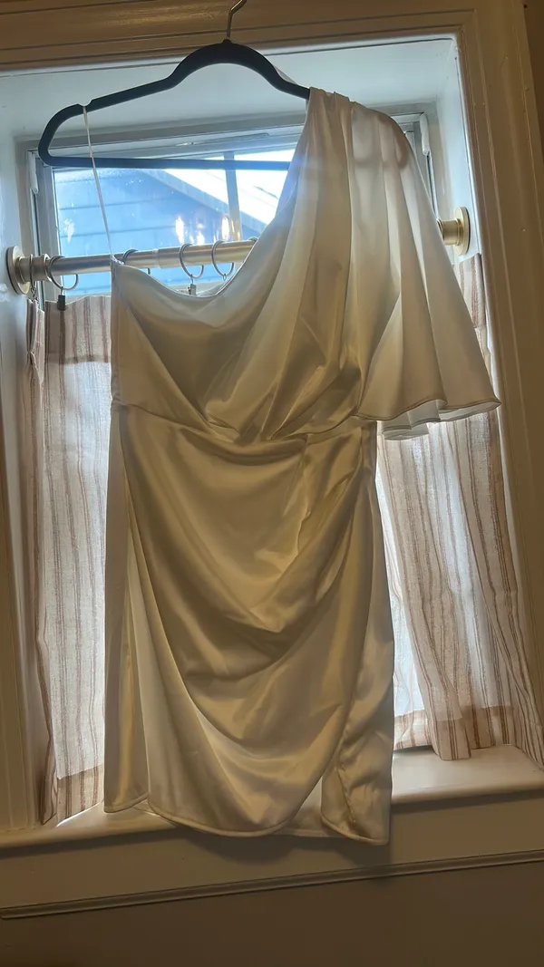 Luxxel White Mini Dress - Image 9