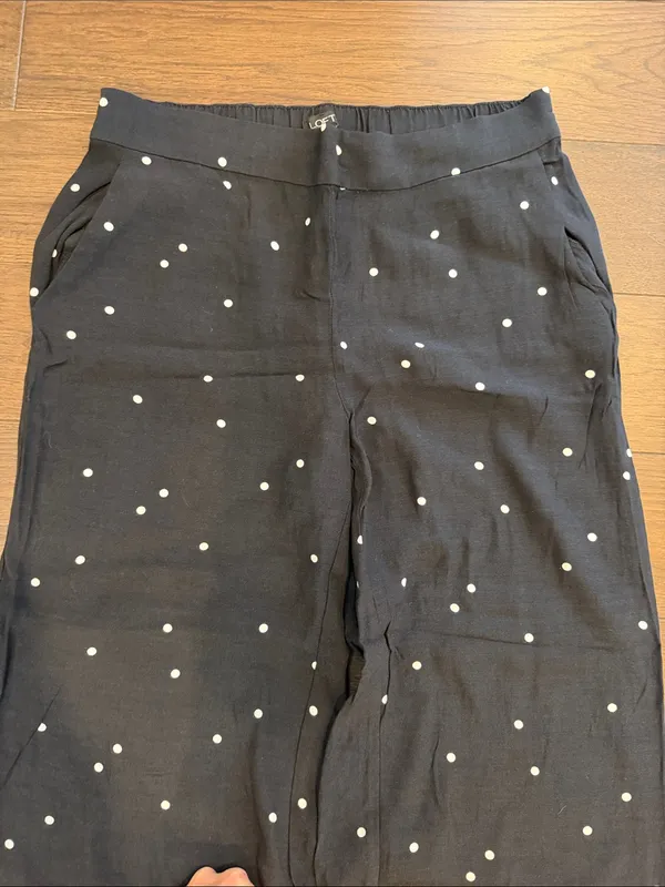 LOFT Black Polka Dot Wide-Leg cropped Pull-On Pants Size Small - C54-023 - Image 4