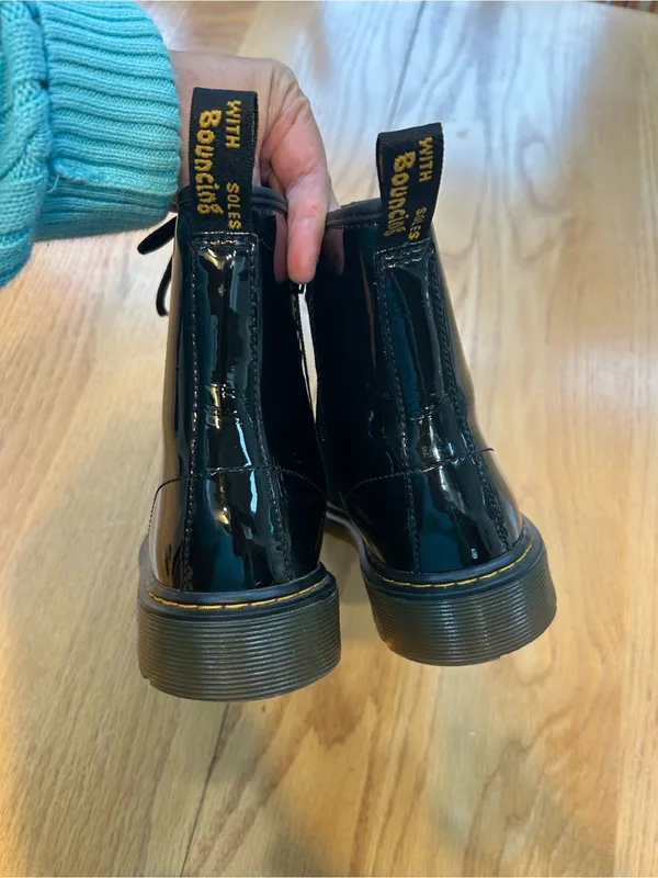 Dr. Martens 1460 Y Black Patent Boots Womens 7 Shiny Lace Up Side Zipper Boots - Image 4