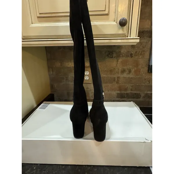 the Lauren Ralph Lauren Kellie Suede Tall Boots in black Size 8 Riding - Image 8