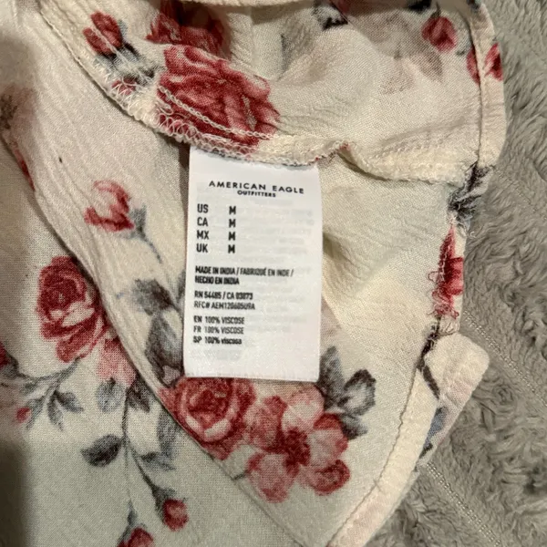 American Eagle Floral Peplum Tank Top Cream Red Button Front Sleeveless Blouse M - Image 6