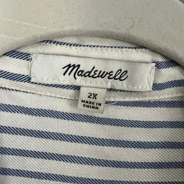 Madewell Button Up Shirt Womens 2X Blue White Striped Great Short Sleeve Viscose - Image 2