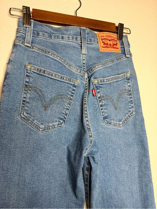 Levi's Women Ribcage Straight Ankle Women's Jeans 24 Capsule Wardrobe Minimalist - Image 5