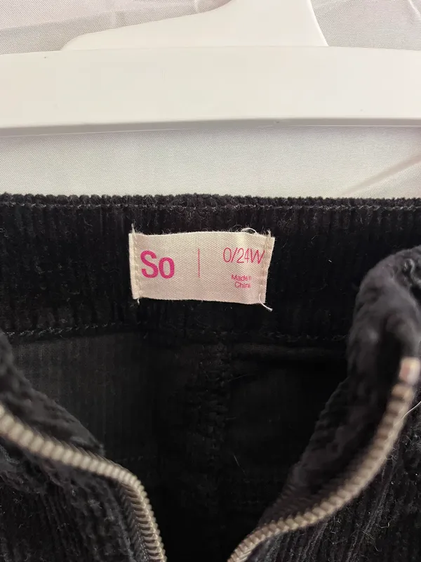 Kohl’s Black Zip Up Skirt - Image 2