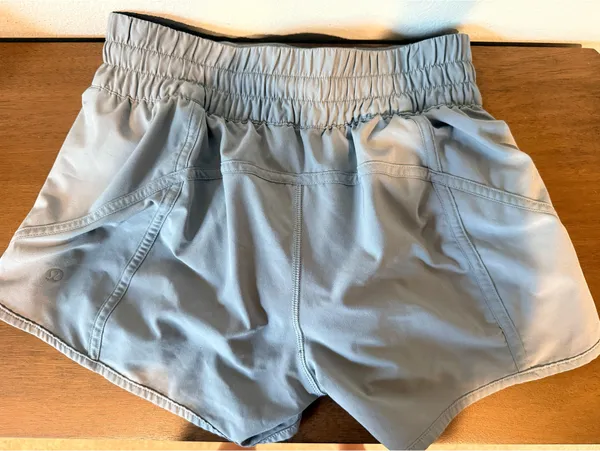 Lululemon Tracker Shorts V 4" - Image 2