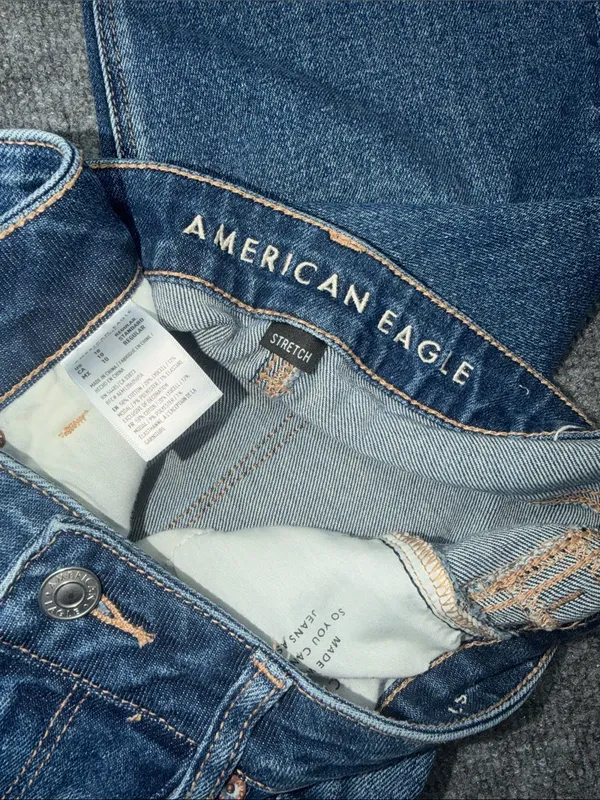 American Eagle Outfitters Women’s Stretch Mom Straight Distressed Jeans in Blue - Image 9