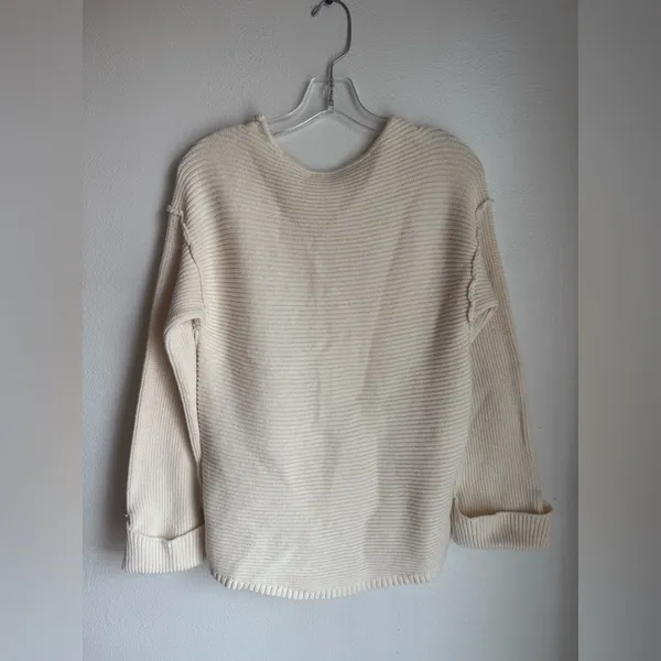 ASTR The Label Cozy V-Neck Cream Cotton Ribbed Sweater - Image 4
