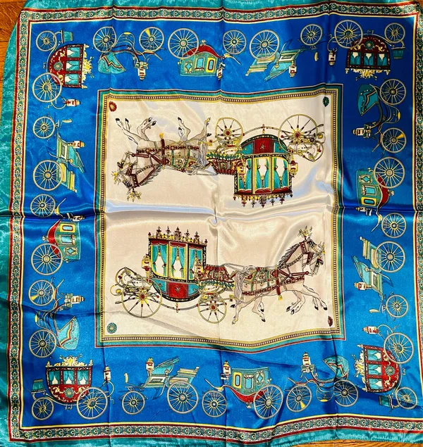 VINTAGE EQUESTRIAN horse&carriage ROYAL BLUE silky SCARF 35’/35’ inches - Image 11