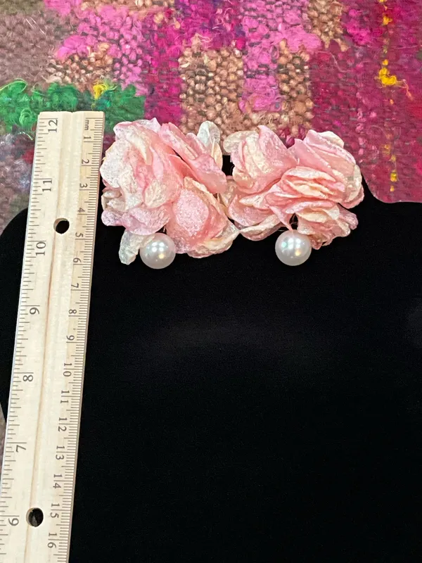 Pink flower earrings with pearl - Image 6