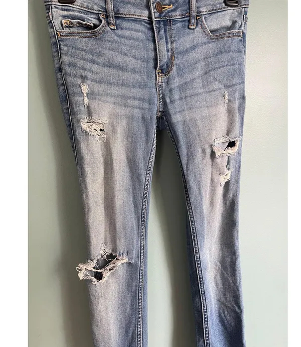 Hollister Light Blue Denim Ripped Skinny Jeans 0s - Image 3