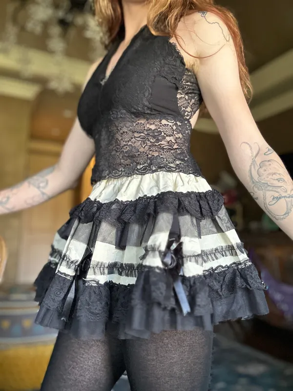 Lace Mini Skirt Black Size L - Image 2