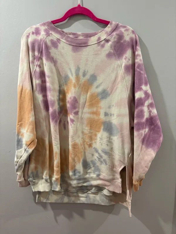 American Eagle Sweatshirt - Image 2