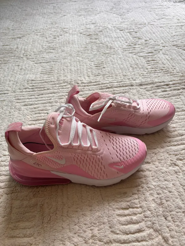 Nike Pink Shoes - Image 2