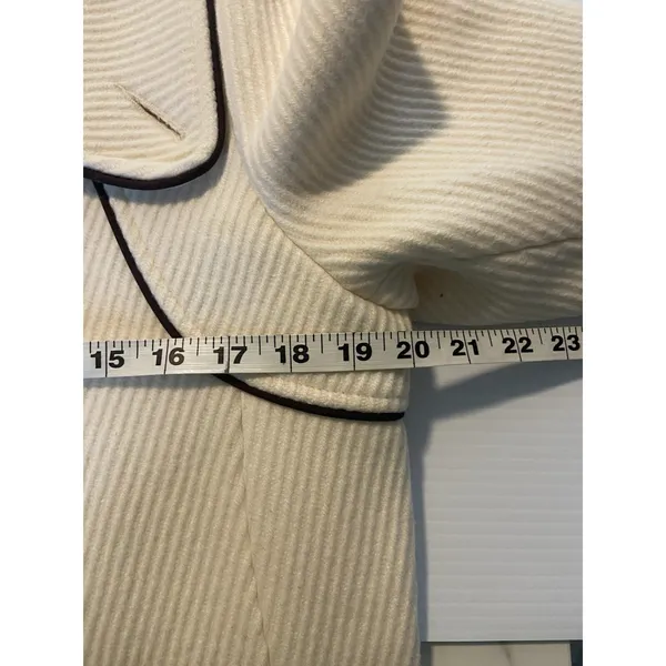 Wool Blend Cream Coat Asymmetrical Zip Front Black Trim Elegant Luxury Sz‎ Large - Image 13