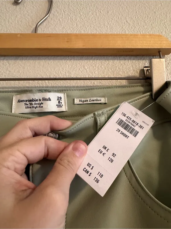 NWT Abercrombie and fitch 90’s straight ultra high rise Jeans in Sage Green - Image 2