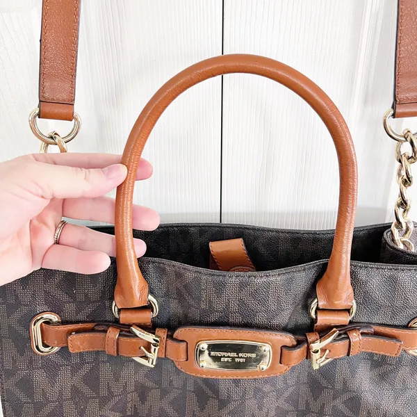 Michael Kors Hamilton Large East West Monogram Shoulder Tote - Image 10