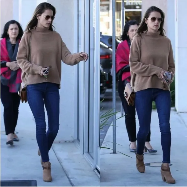 Mother The Looker Crop On The Edge Wash Blue Minimalist Jeans 25 - Image 2