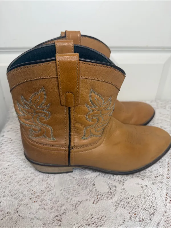Dingo Willie antique tan leather western cowgirl boots sz 9.5 - Image 3