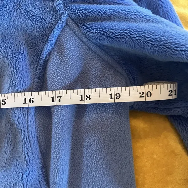 L.L Bean Womens Medium Zip Up Long Sleeve Fleece Jacket Blue Floral EUC - Image 2
