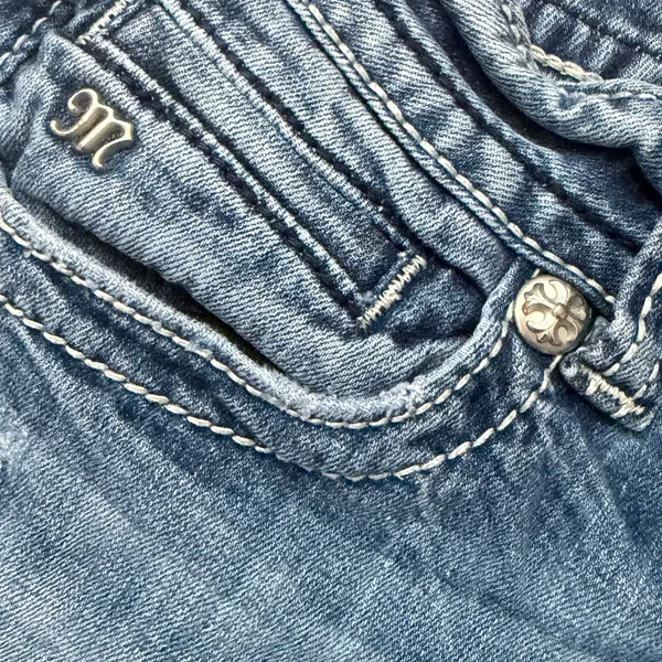 Miss Me Capri Size 29 Flap Back Pocket Bling Cross Grunge Y2K Denim Jeans - Image 3