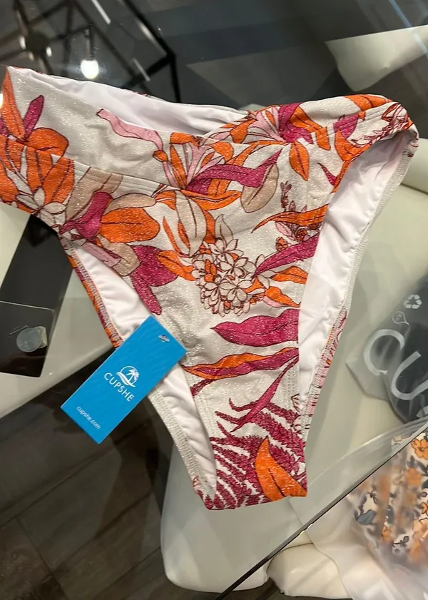 Cupshe Swimsuit Has Tags - Image 3
