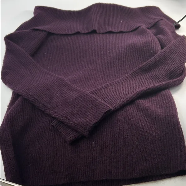 Bloomingdale's Off-the-Shoulder Plum Sweater cashmere - Image 13