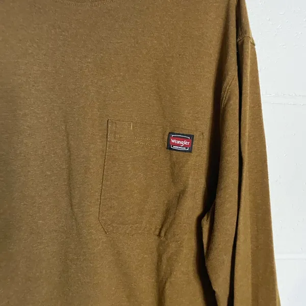 Wrangler long sleeve large - Image 2