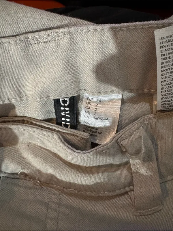 H&M Divided Tan Cargo Pants | Size: 2 - Image 3